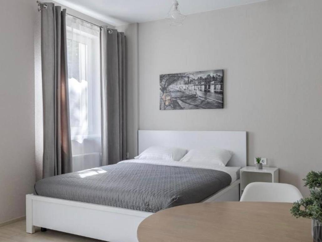 біля вокзалу, на вулиці голубовича 37 Apartment